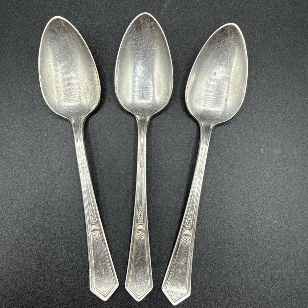 3 Vintage Wm Rogers LA TOURAINE Teaspoons Silverplate Spoons 1920 Set LOT